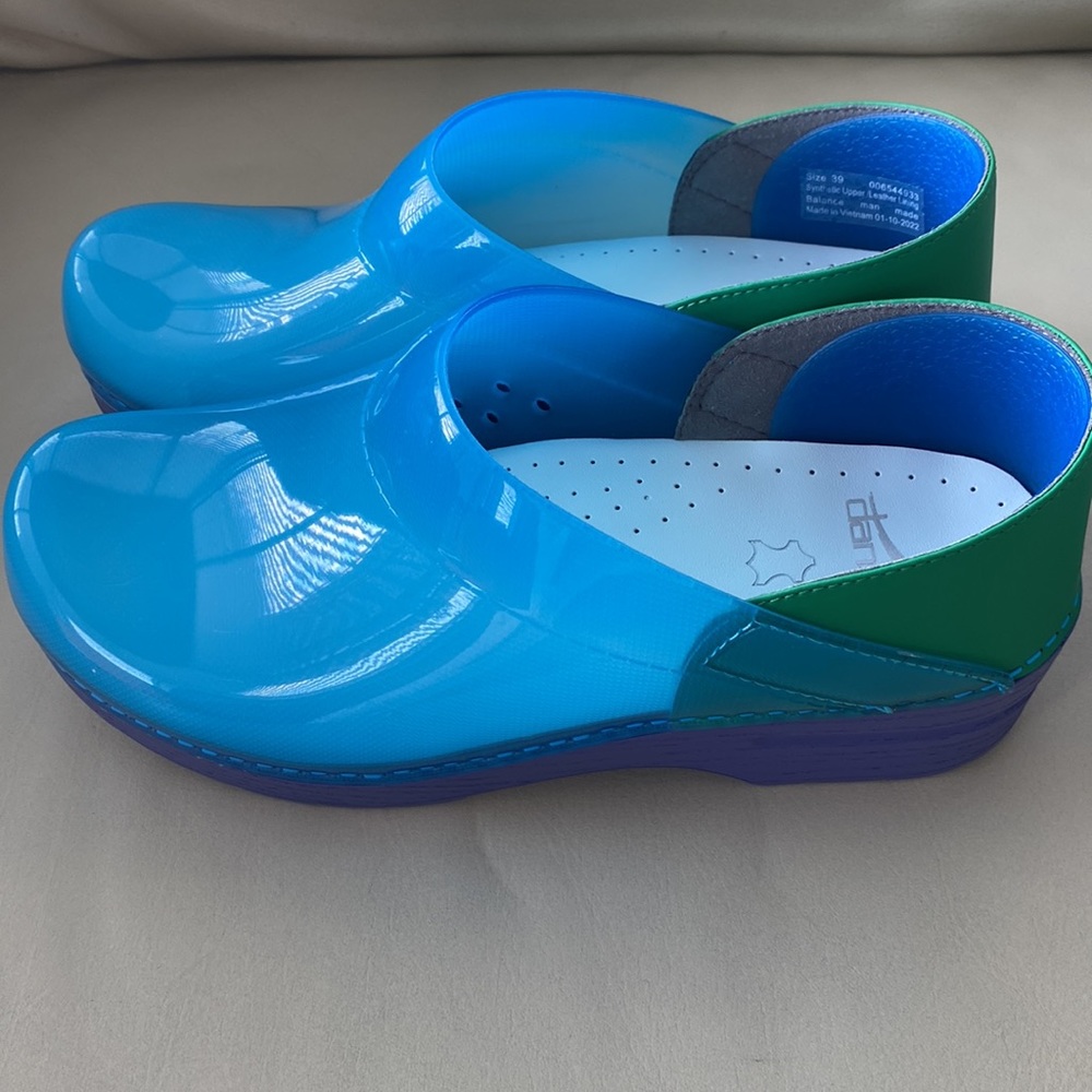Dansko size 39